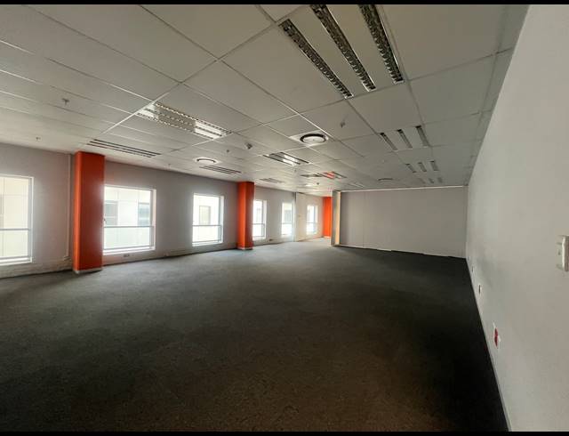 918M² OFFICE TO LET IN ROSEBANK